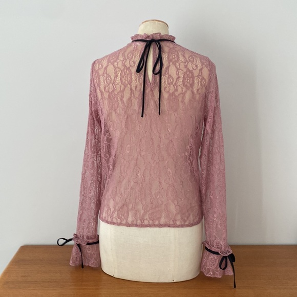 After Market rose coloured long sleeved lace blouse. Elastic at wrists. Size S - Picture 6 of 11